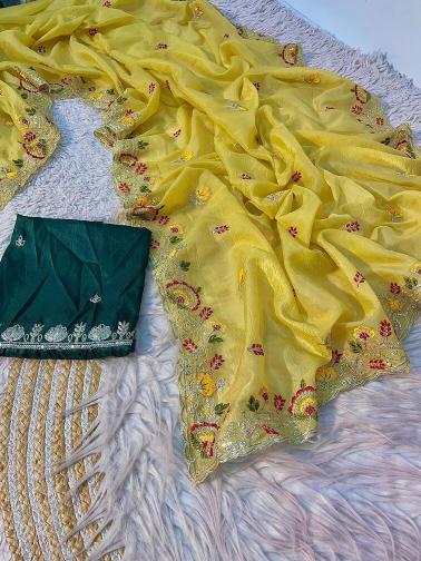 Vinayak beautiful saree shop near me